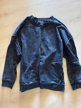 Zenana Crew Acid Wash L